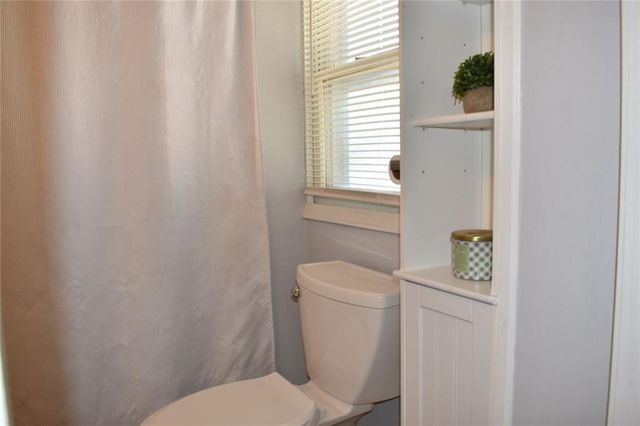 545 N 8th Street, Lawrence, KS 66044