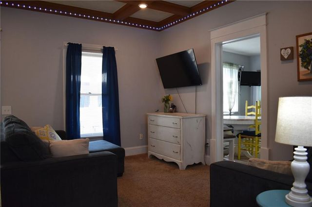 545 N 8th Street, Lawrence, KS 66044