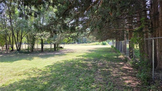 545 N 8th Street, Lawrence, KS 66044