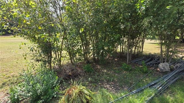 545 N 8th Street, Lawrence, KS 66044