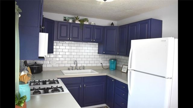 545 N 8th Street, Lawrence, KS 66044