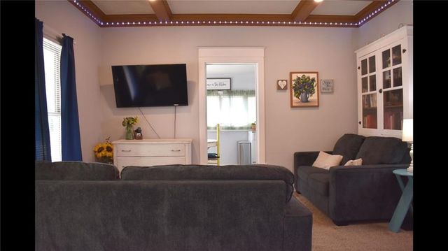 545 N 8th Street, Lawrence, KS 66044