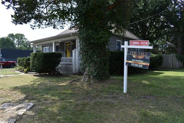 545 N 8th Street, Lawrence, KS 66044