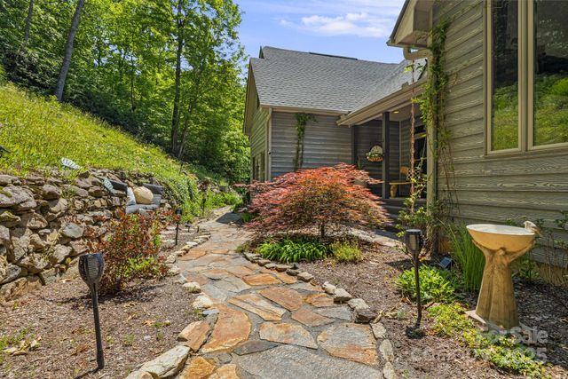 5 Saddle Ridge, Fletcher, NC 28732