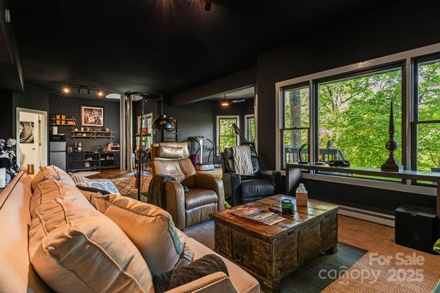 5 Saddle Ridge, Fletcher, NC 28732