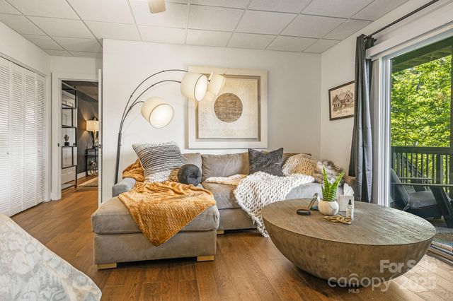 5 Saddle Ridge, Fletcher, NC 28732