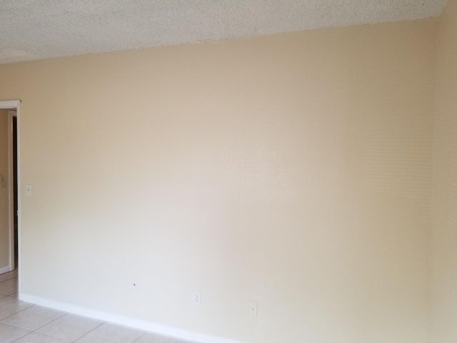 6023 10th Avenue N 114, Greenacres, FL 33463