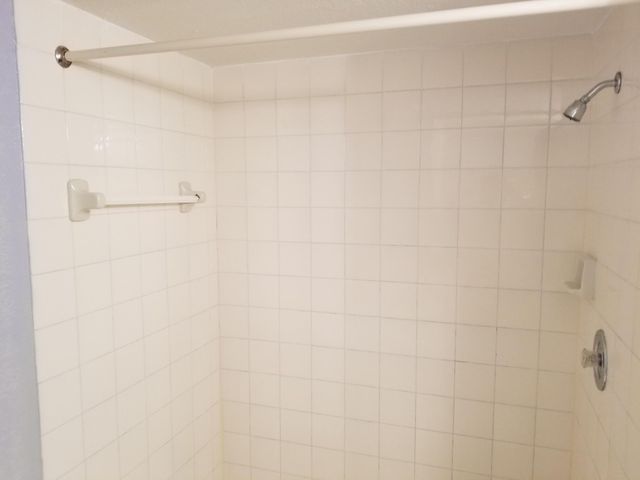 6023 10th Avenue N 114, Greenacres, FL 33463