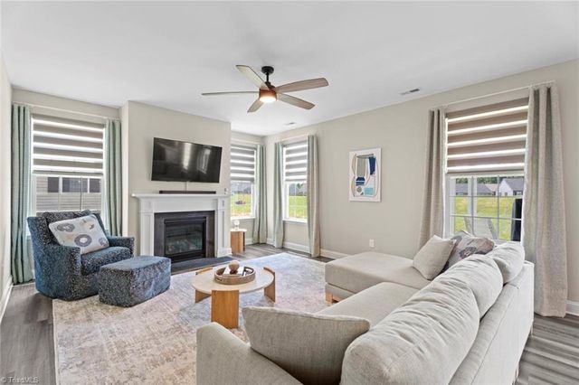 1827 Deveron Court, Kernersville, NC 27284