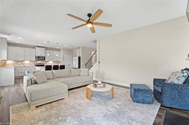 1827 Deveron Court, Kernersville, NC 27284