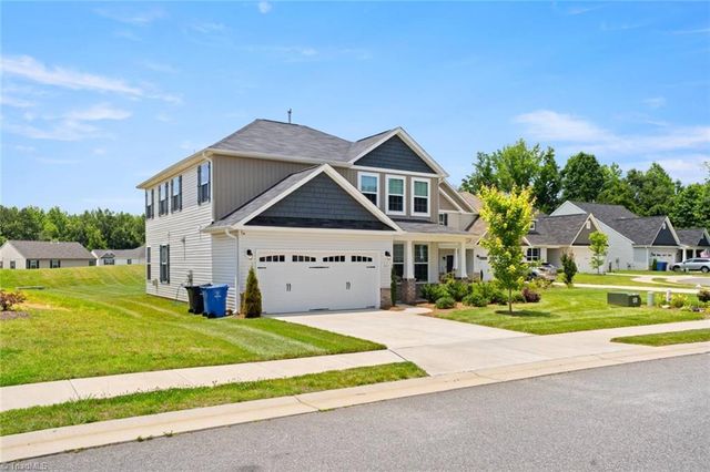 1827 Deveron Court, Kernersville, NC 27284
