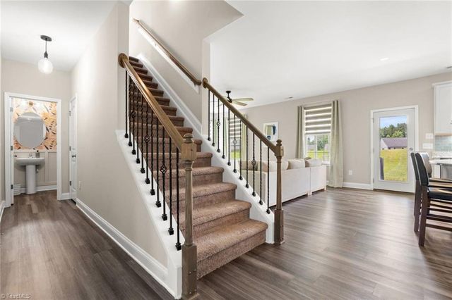1827 Deveron Court, Kernersville, NC 27284