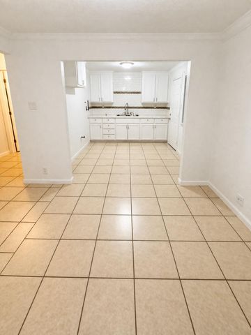 304 S Dawes Ave, Stockton, CA 95215