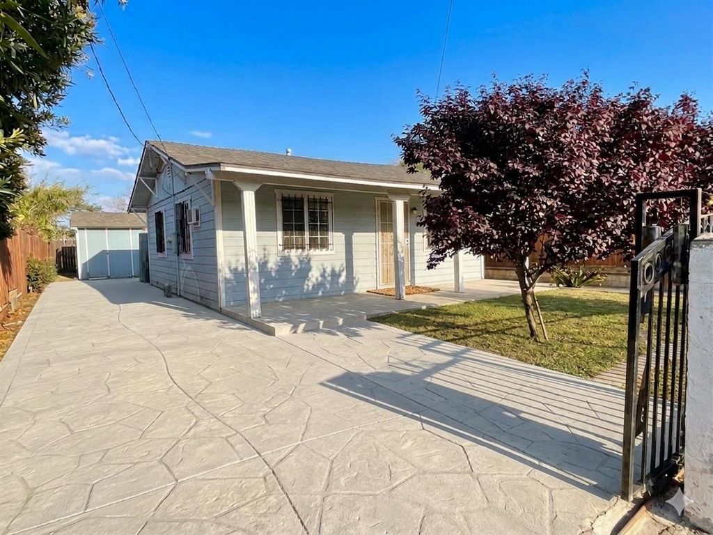 304 S Dawes Ave, Stockton, CA 95215