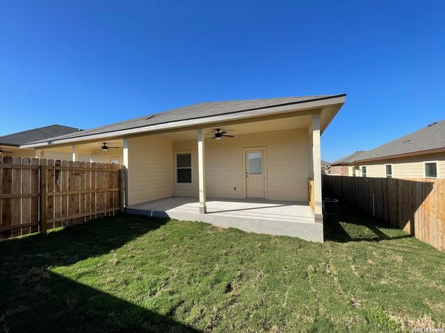 9216 Canyon Bnd, Converse, TX 78109
