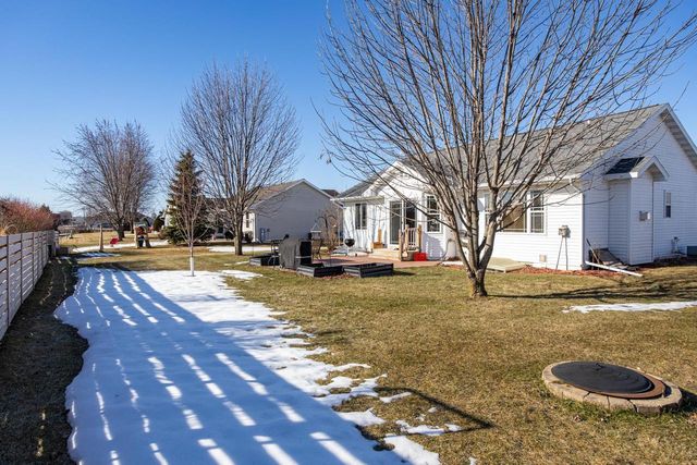 286 GOLDENROD DRIVE, Omro, WI 54963