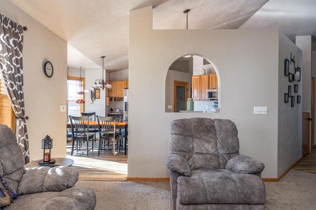 286 GOLDENROD DRIVE, Omro, WI 54963