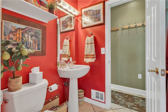 313 Stettler Dr, Jefferson Hills, PA 15025