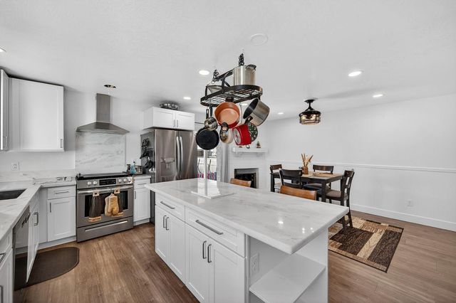 6212 Wildomar Way, Carmichael, CA 95608