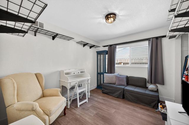 6212 Wildomar Way, Carmichael, CA 95608