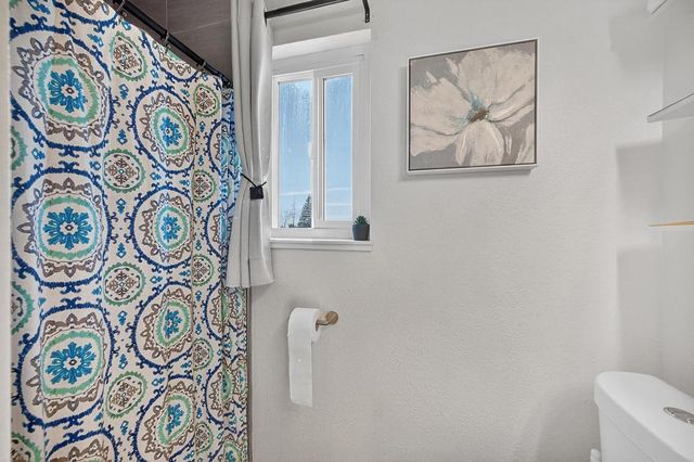 6212 Wildomar Way, Carmichael, CA 95608