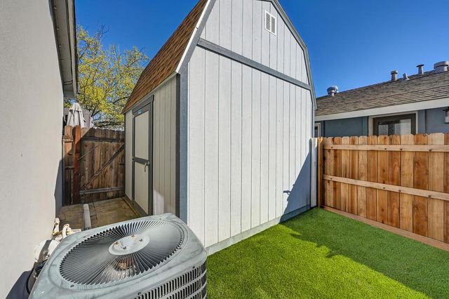 6212 Wildomar Way, Carmichael, CA 95608