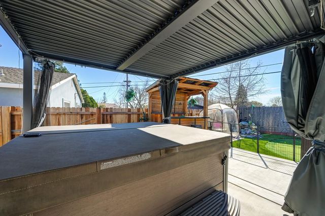 6212 Wildomar Way, Carmichael, CA 95608