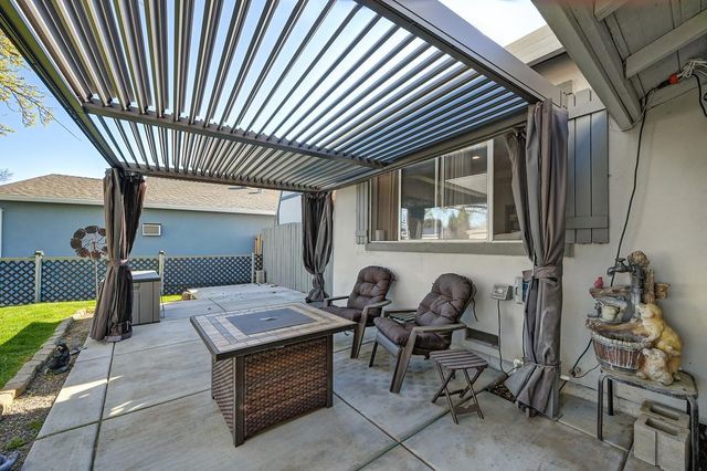 6212 Wildomar Way, Carmichael, CA 95608