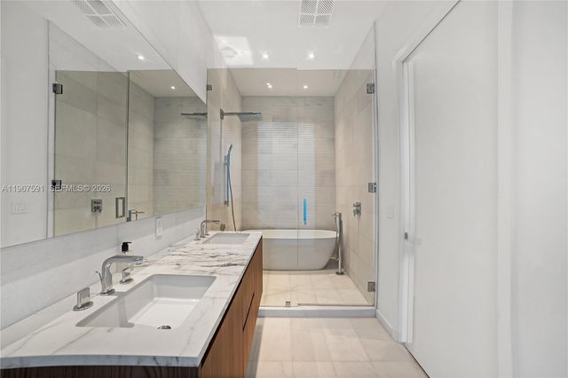 304 Ocean Dr 102, Miami Beach, FL 33139