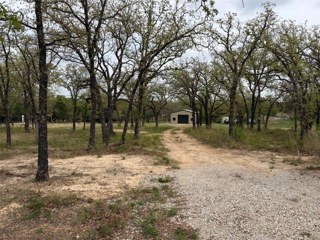 1655 S Hubbard Street, Alvord, TX 76225