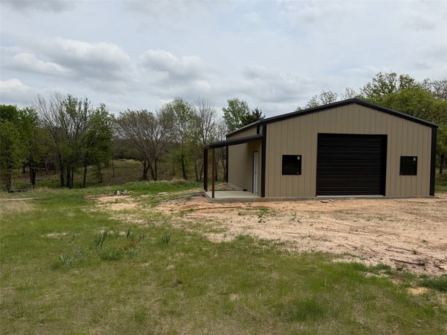 1655 S Hubbard Street, Alvord, TX 76225