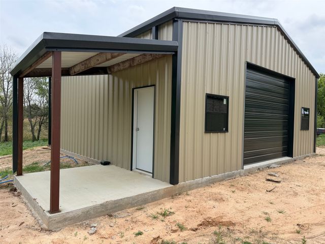 1655 S Hubbard Street, Alvord, TX 76225