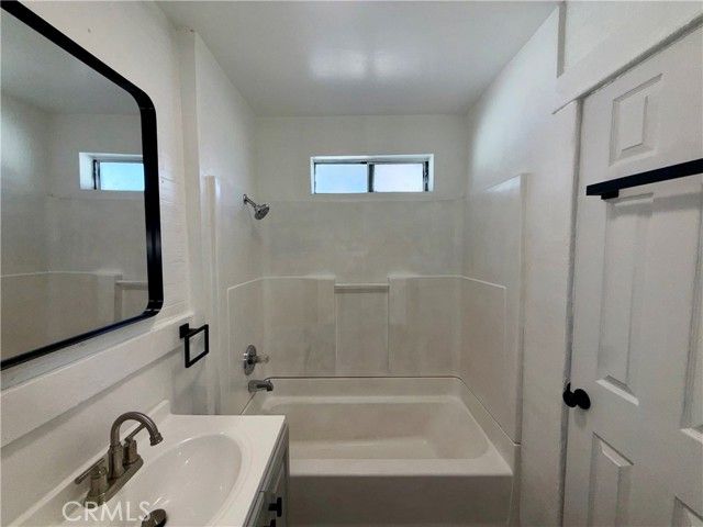 1270 S Indiana, East Los Angeles, CA 90023