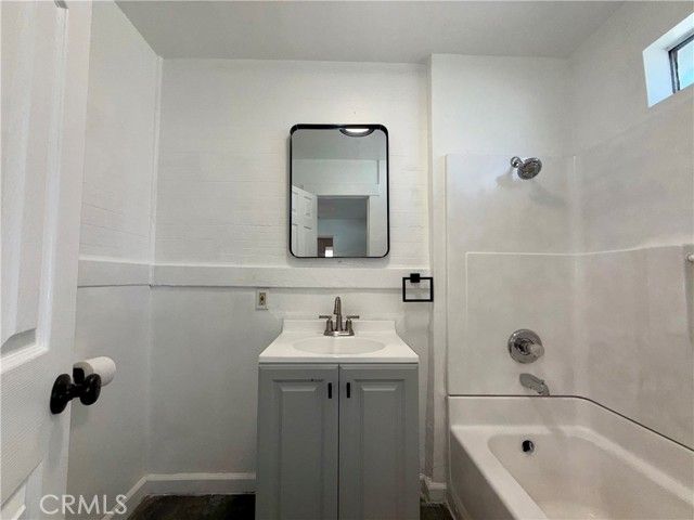 1270 S Indiana, East Los Angeles, CA 90023