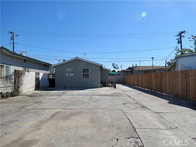 1270 S Indiana, East Los Angeles, CA 90023