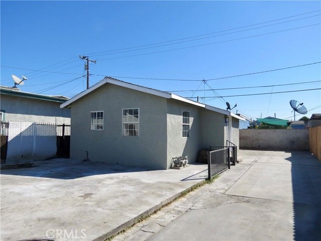 1270 S Indiana, East Los Angeles, CA 90023