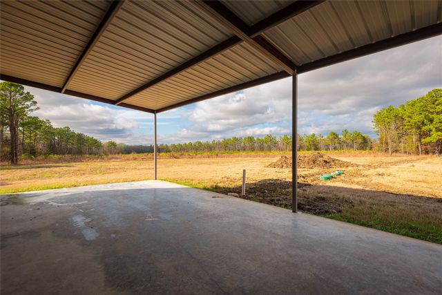 4930 US Highway 82, Clarksville, TX 75436