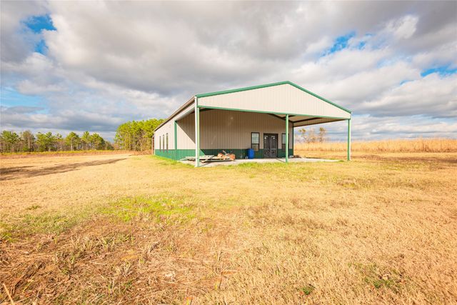 4930 US Highway 82, Clarksville, TX 75436