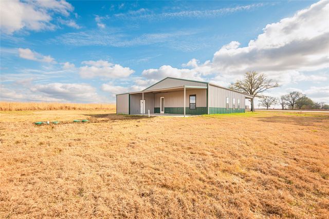 4930 US Highway 82, Clarksville, TX 75436