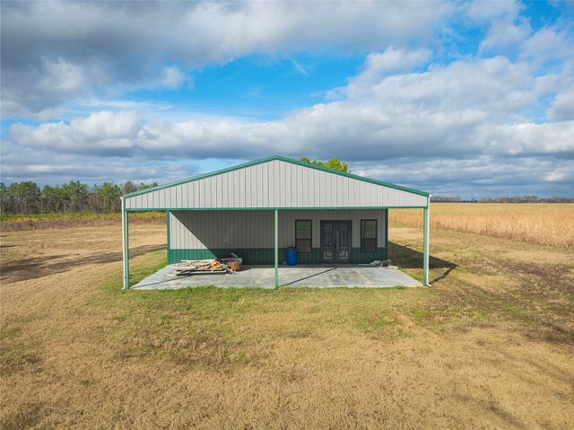 4930 US Highway 82, Clarksville, TX 75436