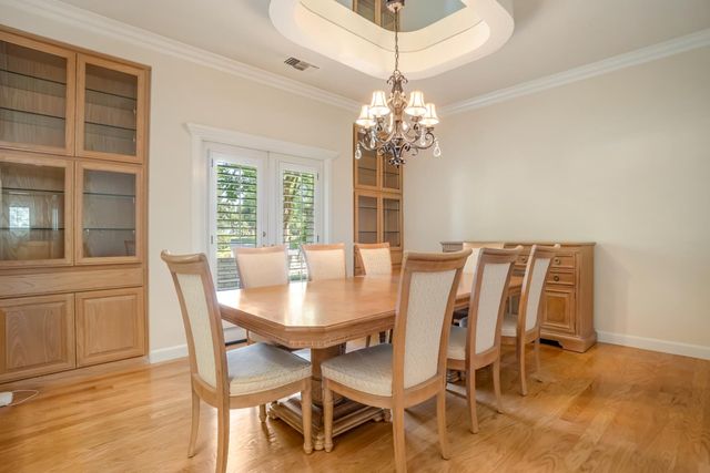 2857 W Cromwell Avenue, Fresno, CA 93711