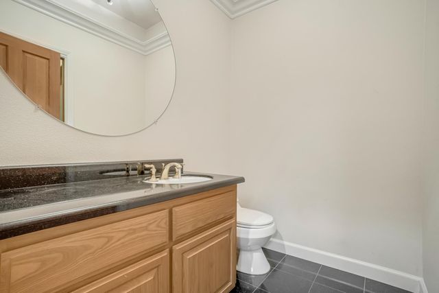 2857 W Cromwell Avenue, Fresno, CA 93711