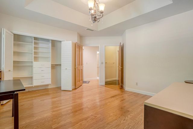 2857 W Cromwell Avenue, Fresno, CA 93711