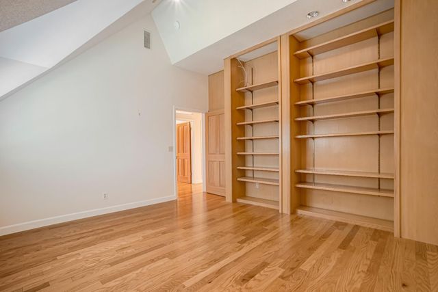 2857 W Cromwell Avenue, Fresno, CA 93711