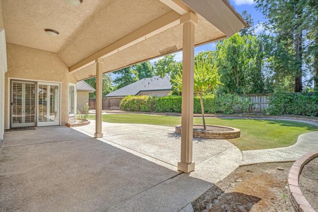2857 W Cromwell Avenue, Fresno, CA 93711