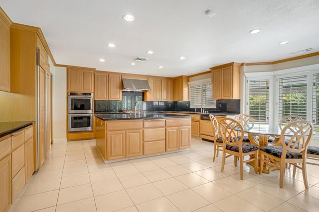 2857 W Cromwell Avenue, Fresno, CA 93711