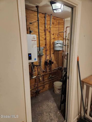 284 Lark Street, Albany, NY 12210