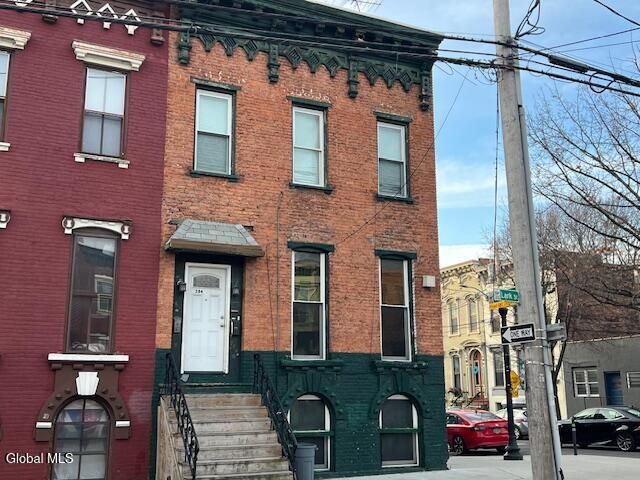 284 Lark Street, Albany, NY 12210