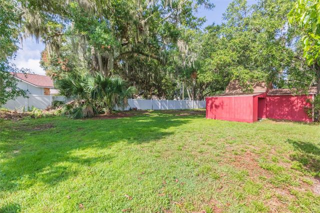 13001 SYDNEY ROAD, Dover, FL 33527