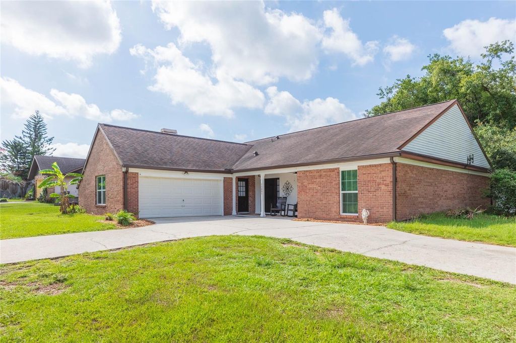 13001 SYDNEY ROAD, Dover, FL 33527